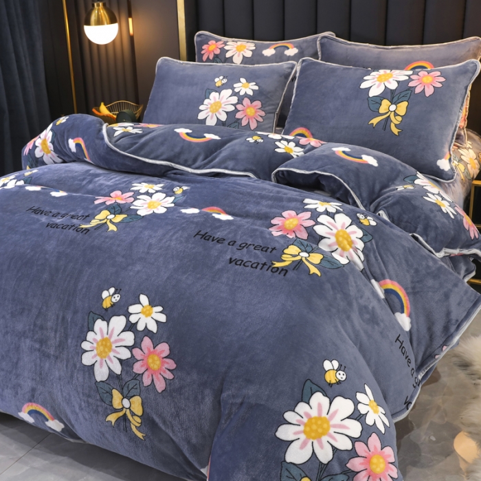 91家纺网 家纺一手货源 找家纺 情煊家纺 2021新款牛奶绒四件套 花开朵朵