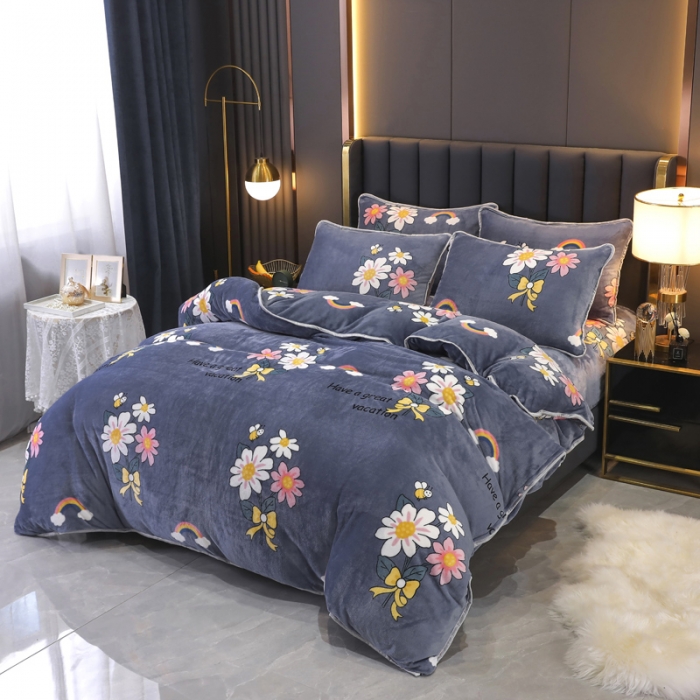 91家纺网 家纺一手货源 找家纺 情煊家纺 2021新款牛奶绒四件套 花开朵朵