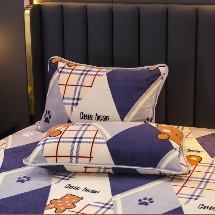 91家纺网 家纺一手货源 找家纺 情煊家纺 2021新款牛奶绒被单 可爱熊