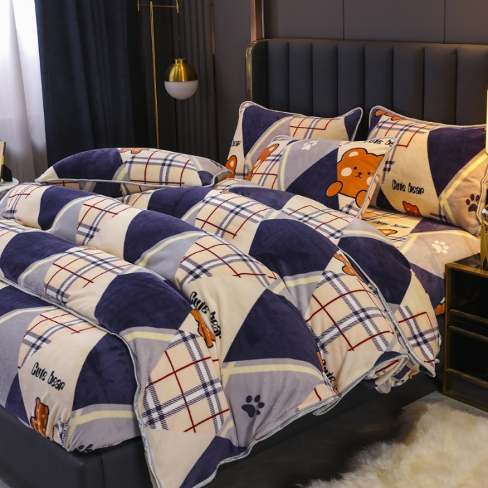 91家纺网 家纺一手货源 找家纺 情煊家纺 2021新款牛奶绒被单 可爱熊