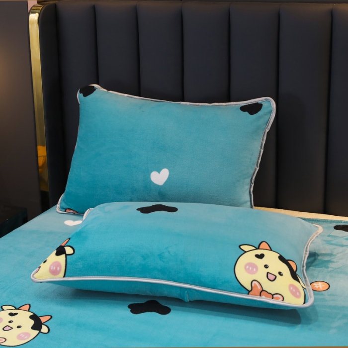 91家纺网 家纺一手货源 找家纺 情煊家纺 2021新款牛奶绒被单 牛气冲天