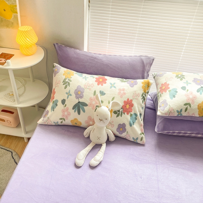 91家纺网 家纺一手货源 找家纺 安哆啦 2021新款220g牛奶绒简约款四件套 蝶恋花