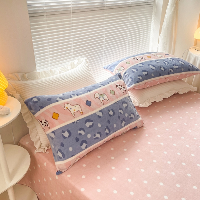 91家纺网 家纺一手货源 找家纺 安哆啦 2021新款220g牛奶绒简约款四件套 多彩豹纹