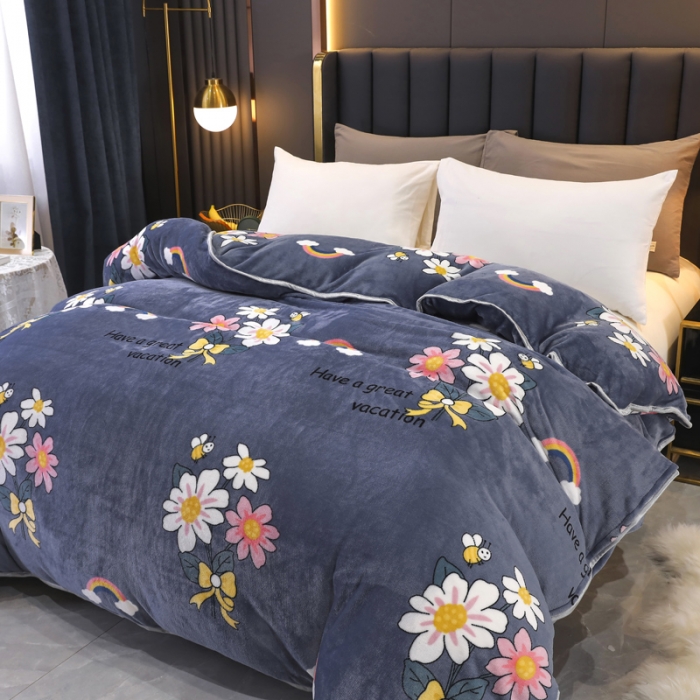 91家纺网 家纺一手货源 找家纺 情煊家纺 2021新款牛奶绒单被套 花开朵朵