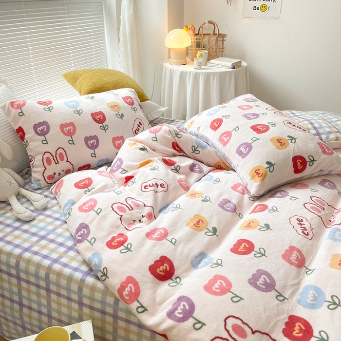 91家纺网 家纺一手货源 找家纺 安哆啦 2021新款220g牛奶绒简约款四件套 花中兔