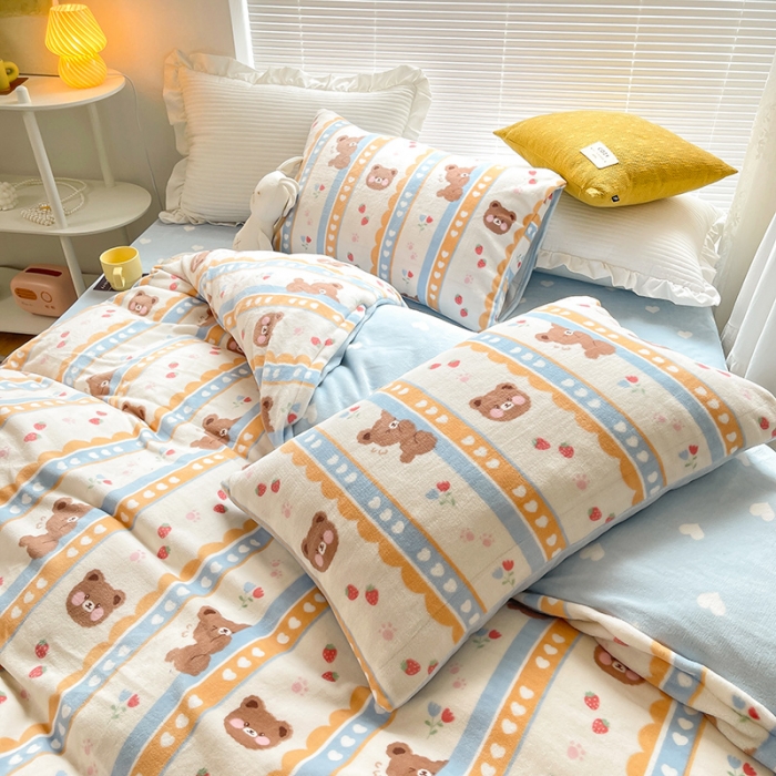 91家纺网 家纺一手货源 找家纺 安哆啦 2021新款220g牛奶绒简约款四件套 可爱熊