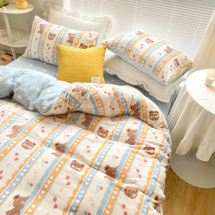 91家纺网 家纺一手货源 找家纺 安哆啦 2021新款220g牛奶绒简约款四件套 可爱熊