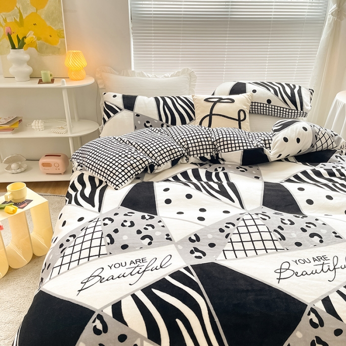 91家纺网 家纺一手货源 找家纺 安哆啦 2021新款220g牛奶绒简约款四件套 零度空间