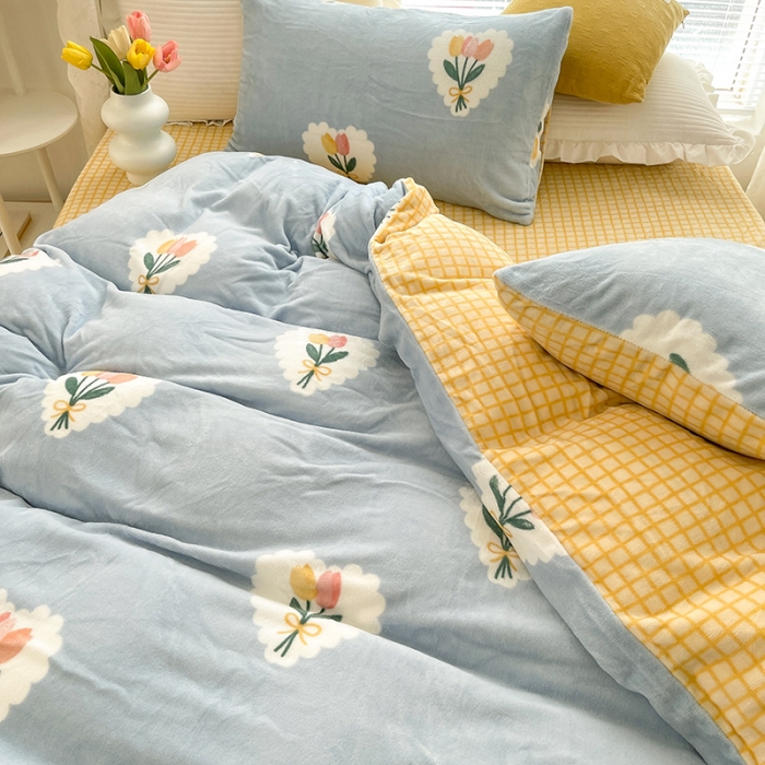 91家纺网 家纺一手货源 找家纺 安哆啦 2021新款220g牛奶绒简约款四件套 心朵