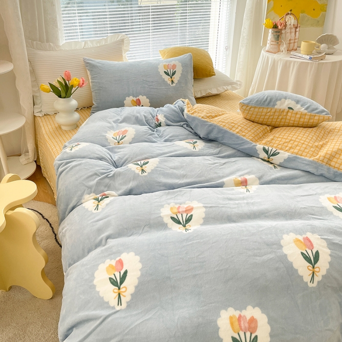 91家纺网 家纺一手货源 找家纺 安哆啦 2021新款220g牛奶绒简约款四件套 心朵