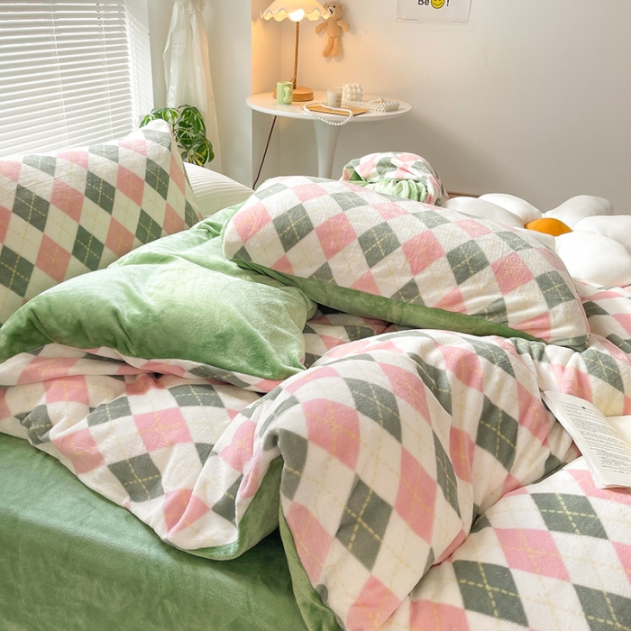 91家纺网 家纺一手货源 找家纺 安哆啦 2021新款220g牛奶绒简约款四件套 心格