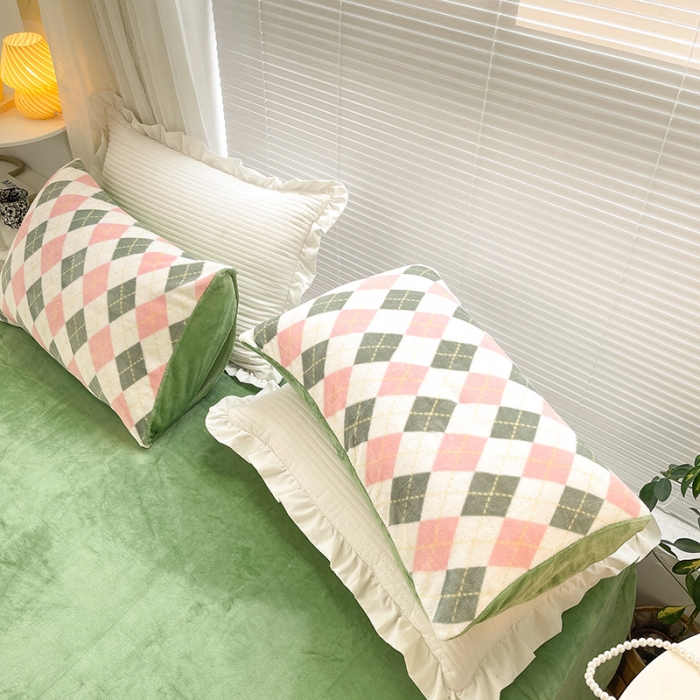 91家纺网 家纺一手货源 找家纺 安哆啦 2021新款220g牛奶绒简约款四件套 心格