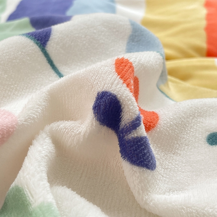 91家纺网 家纺一手货源 找家纺 安哆啦 2021新款220g牛奶绒简约款四件套 炫彩花朵