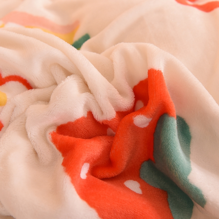 91家纺网 家纺一手货源 找家纺 眠博士 2021新款印花款多功能毛毯单被套草莓熊