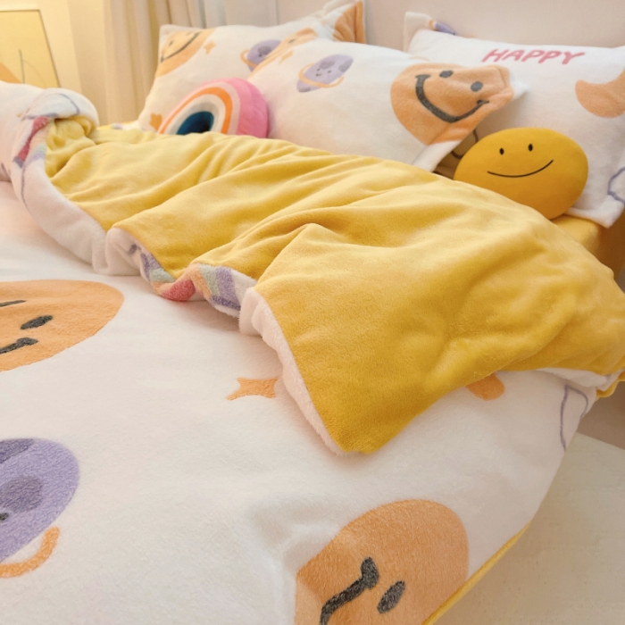 91家纺网 家纺一手货源 找家纺 川悦生活 2021新款立体雪花绒四件套直播供货 欢乐微笑