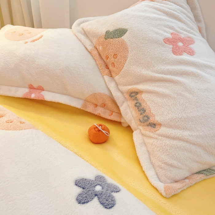 91家纺网 家纺一手货源 找家纺 川悦生活 2021新款立体雪花绒四件套直播供货 皇冠小橘