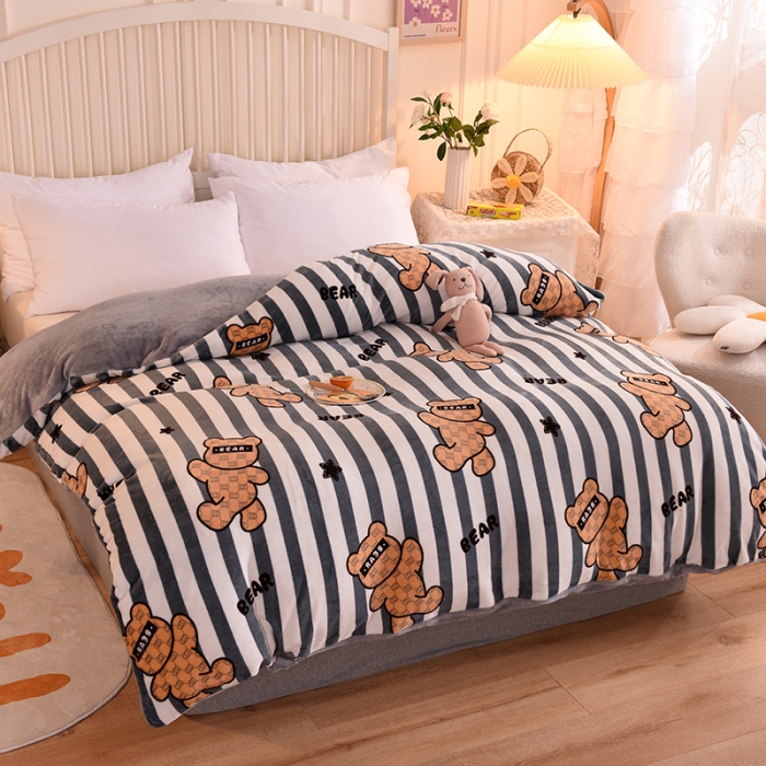 91家纺网 家纺一手货源 找家纺 眠博士 2021新款印花款多功能毛毯单被套特工熊