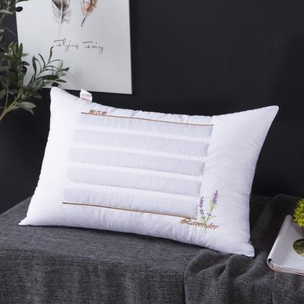 91家纺网 家纺一手货源 找家纺 （总）枕之坊 2021新款花草两用护颈枕48×74cm