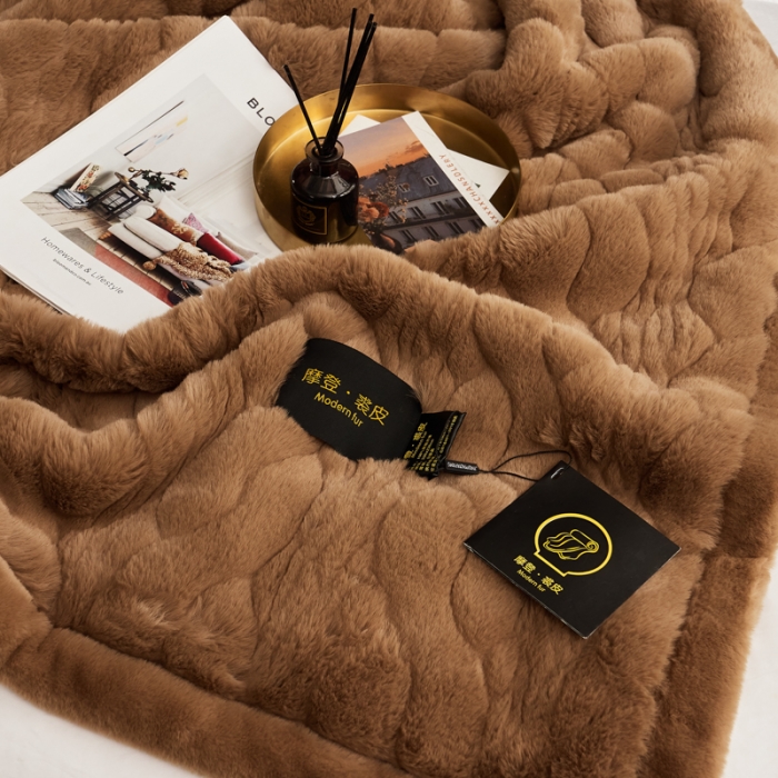 91家纺网 家纺一手货源 找家纺 凯轩毛毛毯毯子 仿裘皮毛毛毯毯子 沙漠红