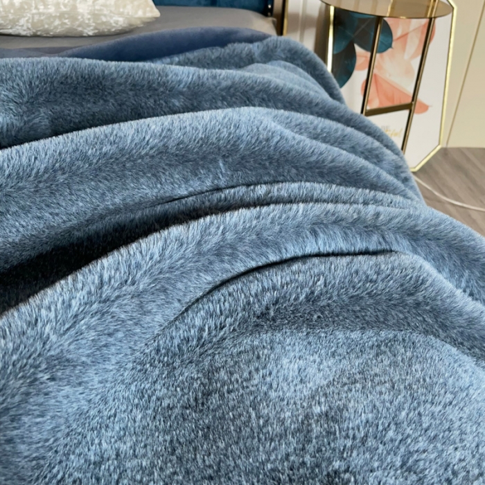 91家纺网 家纺一手货源 找家纺 （总）凯轩毛毛毯毯子 仿雪狐毛皮毛毛毯毯子 婚庆毛毯毯子 保暖毛毯毯子