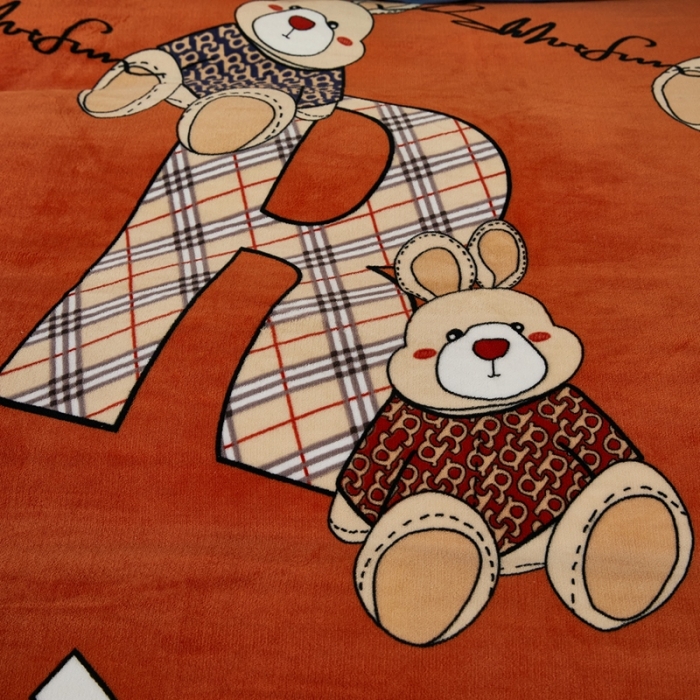 91家纺网 家纺一手货源 找家纺 澳洲羽 2024年新牛奶绒拼角印花四件套水晶法莱绒直播供货 比得兔