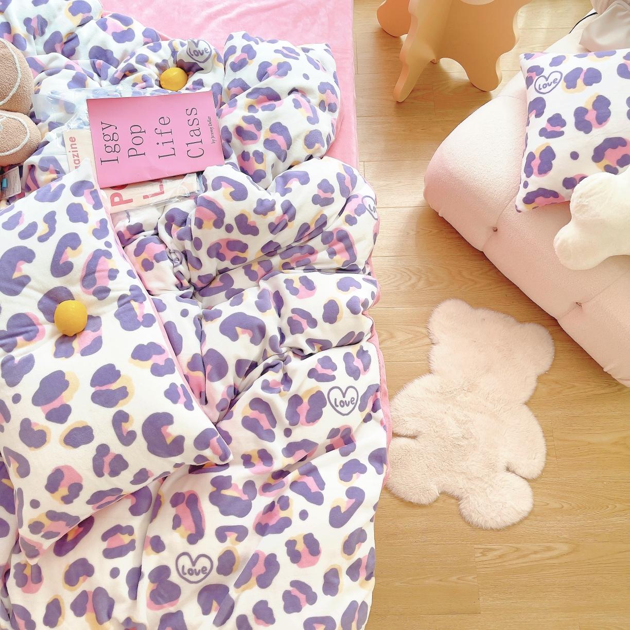 91家纺网 家纺一手货源 找家纺 圆岛 2021新款高克重牛奶绒ins小清新四件套 豹纹