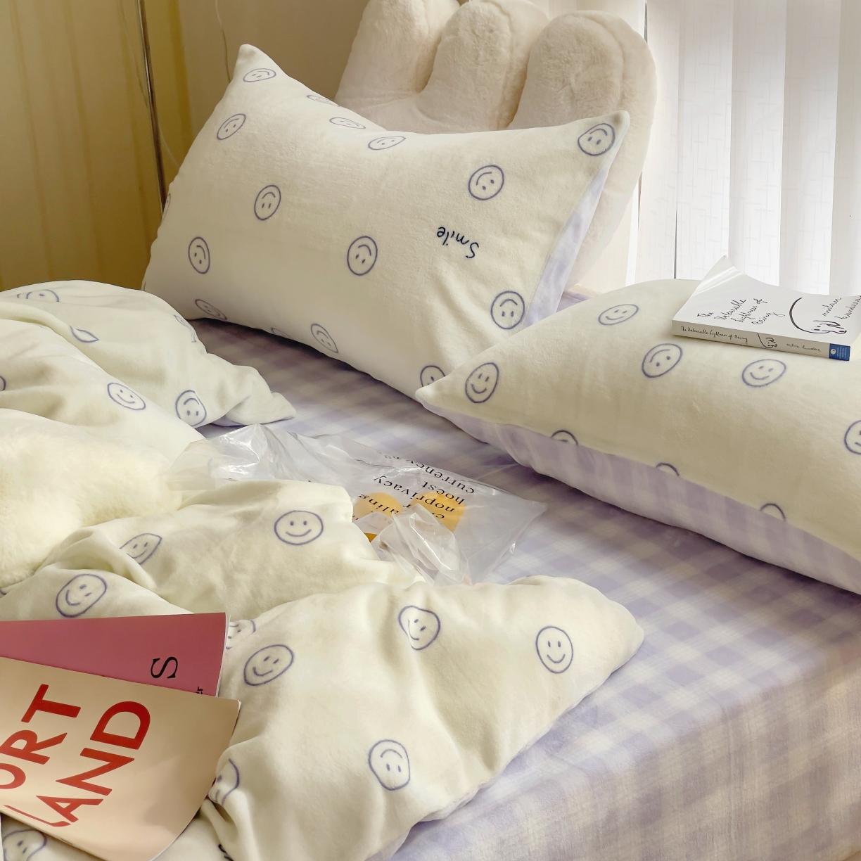 91家纺网 家纺一手货源 找家纺 圆岛 2021新款高克重牛奶绒ins小清新四件套 笑脸