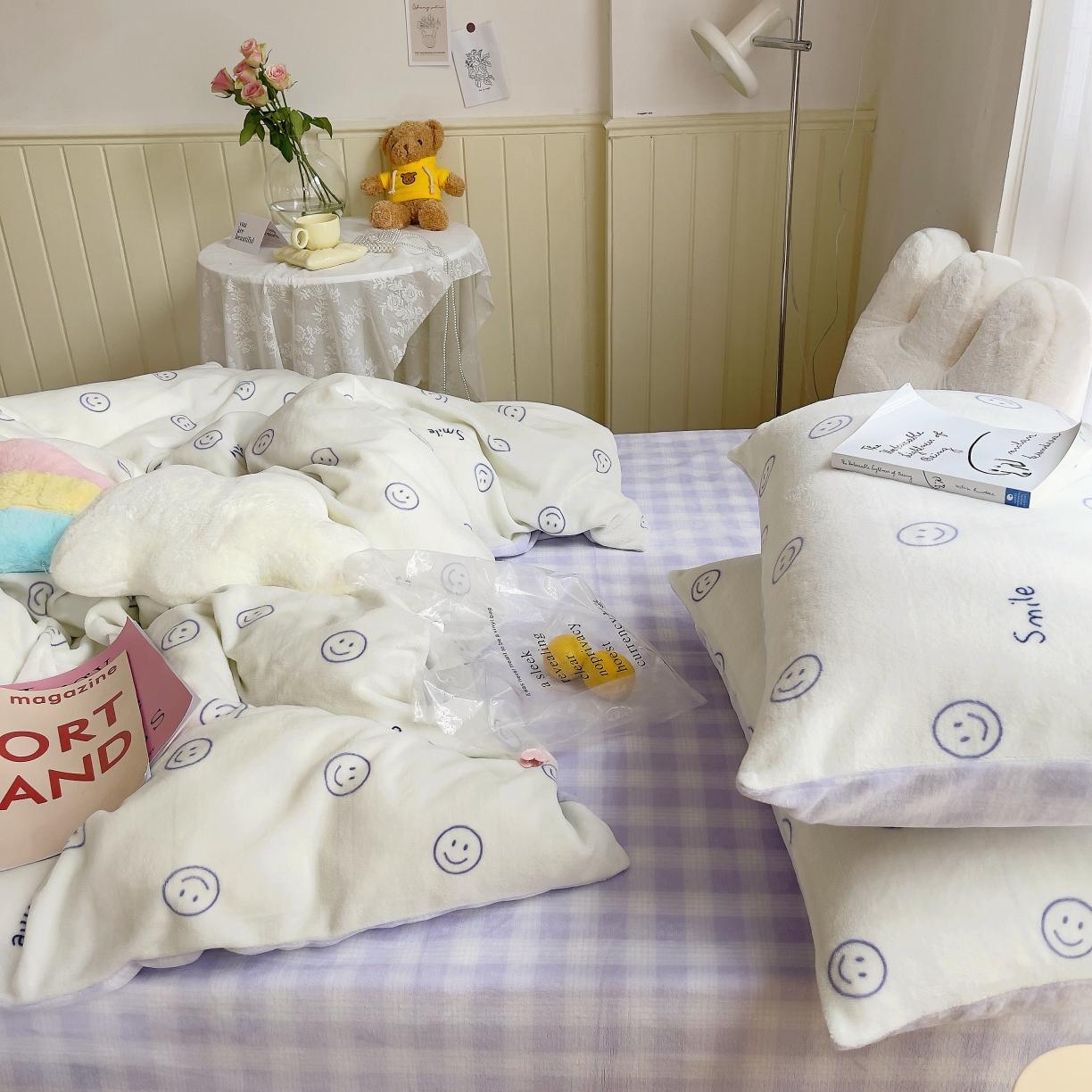 91家纺网 家纺一手货源 找家纺 圆岛 2021新款高克重牛奶绒ins小清新四件套 笑脸