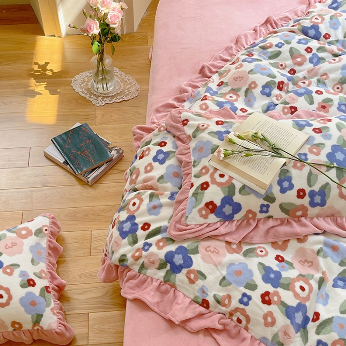 91家纺网 家纺一手货源 找家纺 圆岛 2021新款法式浪漫牛奶绒四件套 花簇 沙粉