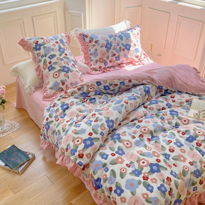 91家纺网 家纺一手货源 找家纺 圆岛 2021新款法式浪漫牛奶绒四件套 花簇 沙粉