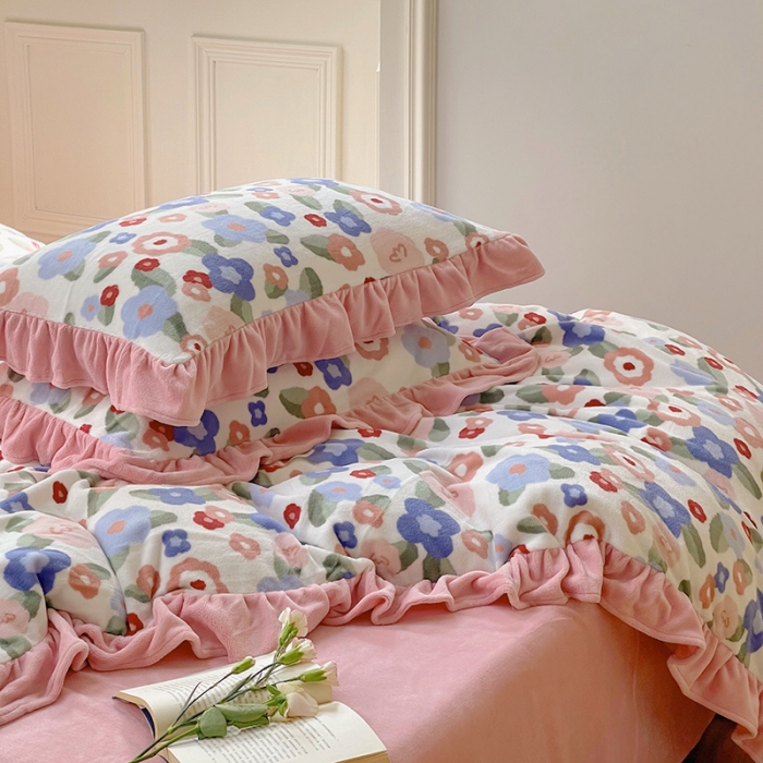 91家纺网 家纺一手货源 找家纺 圆岛 2021新款法式浪漫牛奶绒四件套 花簇 沙粉