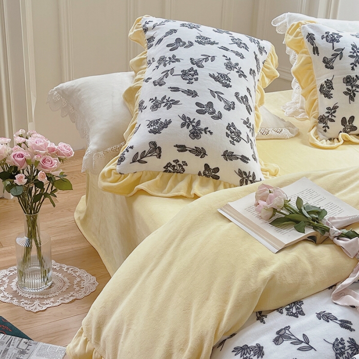 91家纺网 家纺一手货源 找家纺 圆岛 2021新款法式浪漫牛奶绒四件套 墨黛 米黄