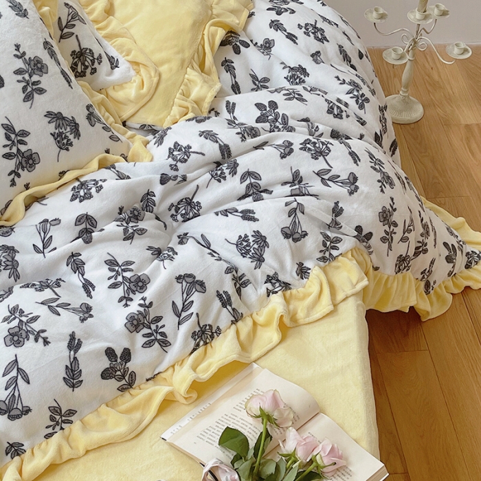 91家纺网 家纺一手货源 找家纺 圆岛 2021新款法式浪漫牛奶绒四件套 墨黛 米黄