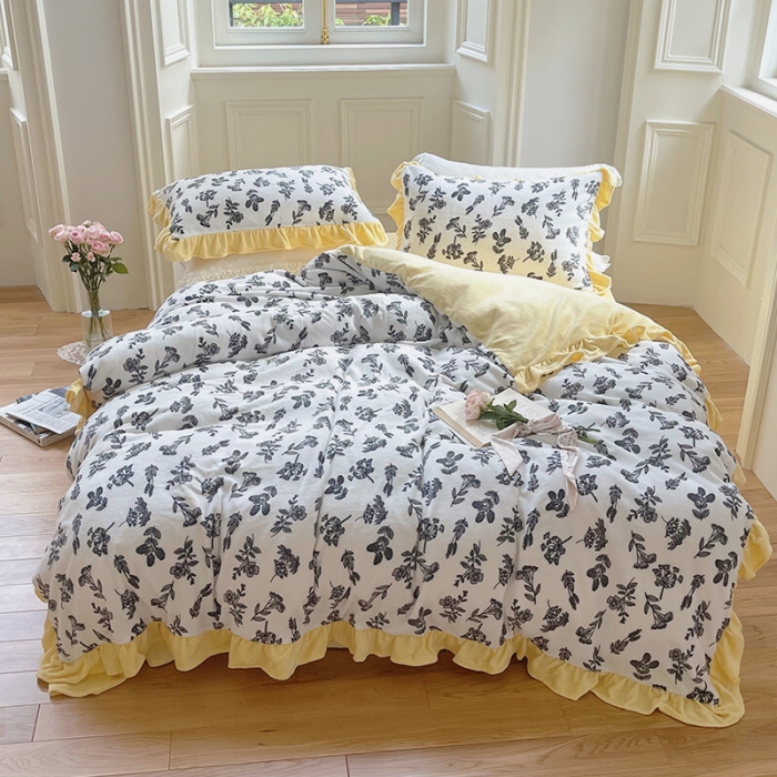 91家纺网 家纺一手货源 找家纺 圆岛 2021新款法式浪漫牛奶绒四件套 墨黛 米黄