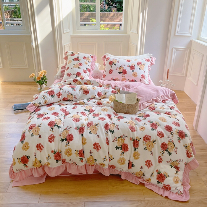 91家纺网 家纺一手货源 找家纺 圆岛 2021新款法式浪漫牛奶绒四件套 牡丹 洋粉