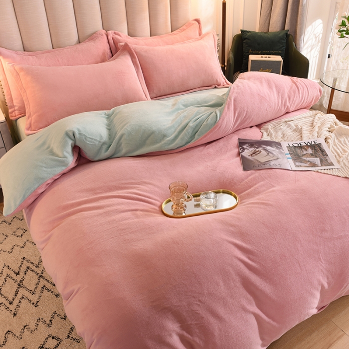 91家纺网 家纺一手货源 找家纺 甜之梦家纺2025新款牛奶绒四件套（可定制尺寸） 嫩绿+淡粉