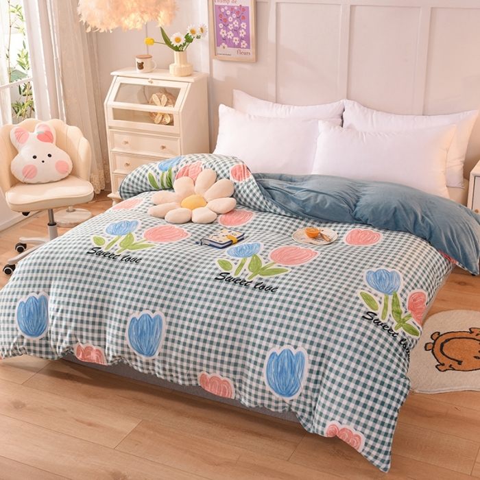 91家纺网 家纺一手货源 找家纺 甜之梦 2025新款水晶绒单品被套 格子三瓣花