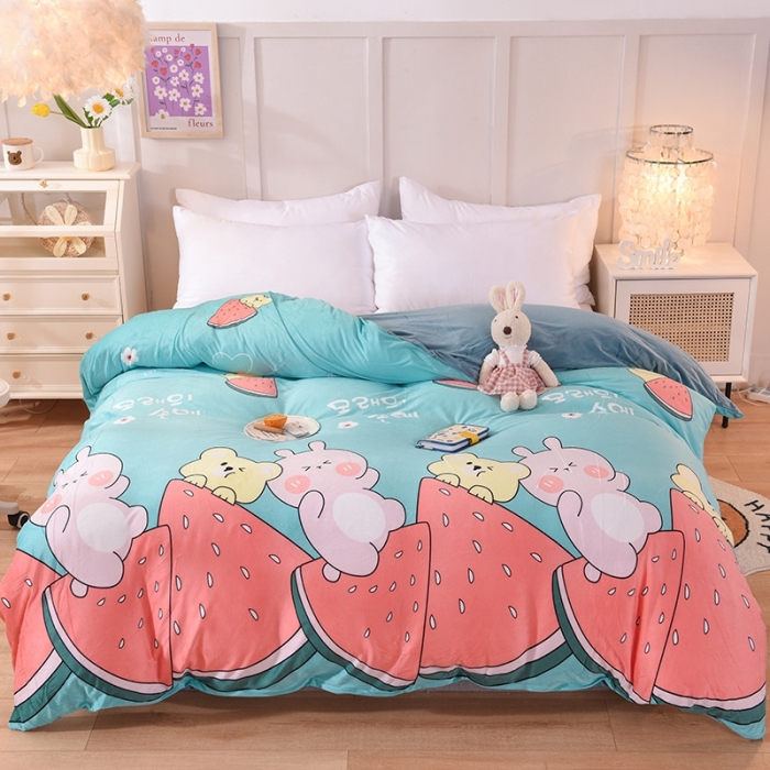 91家纺网 家纺一手货源 找家纺 甜之梦 2025新款水晶绒单品被套 西瓜熊