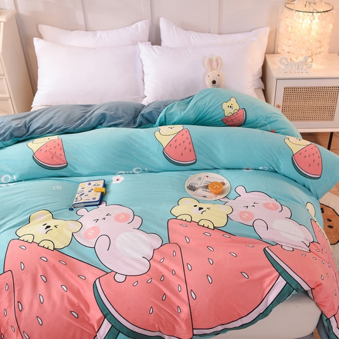 91家纺网 家纺一手货源 找家纺 甜之梦 2025新款水晶绒单品被套 西瓜熊