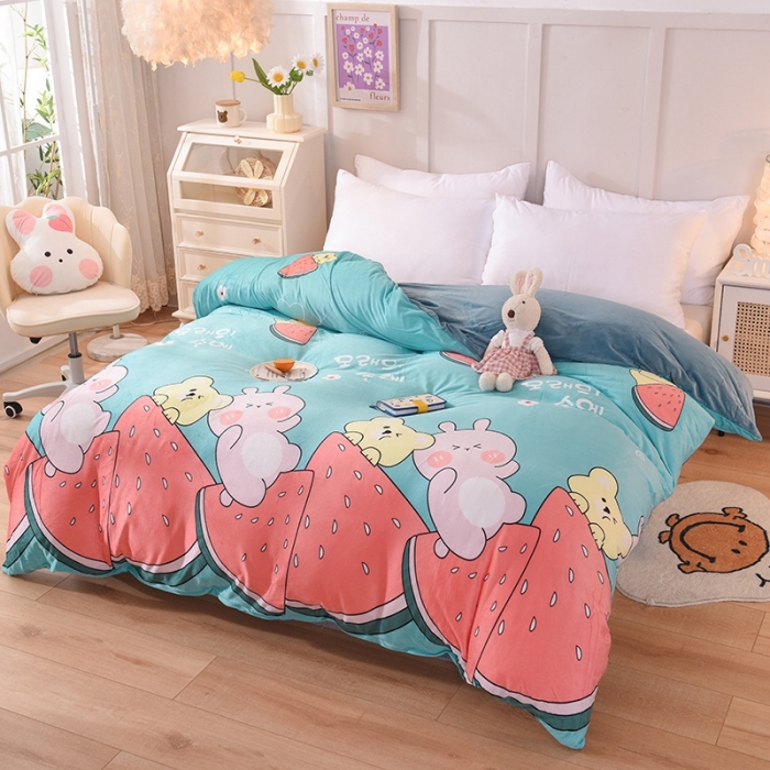 91家纺网 家纺一手货源 找家纺 甜之梦 2025新款水晶绒单品被套 西瓜熊