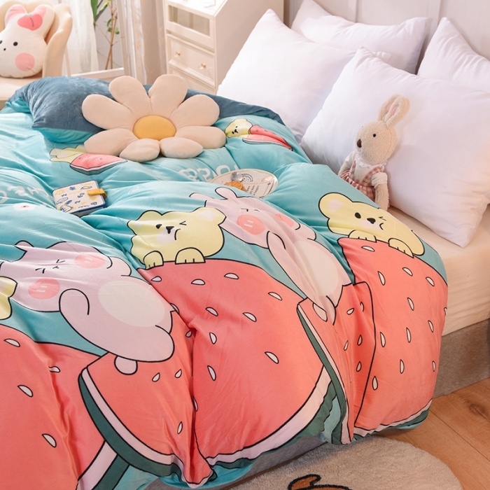 91家纺网 家纺一手货源 找家纺 甜之梦 2025新款水晶绒单品被套 西瓜熊