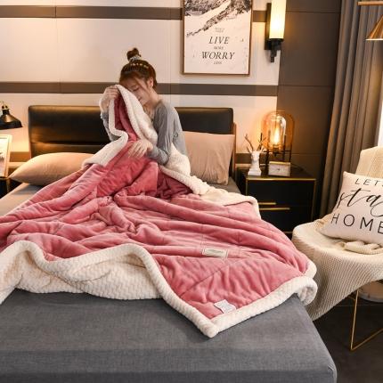 91家纺网 家纺一手货源 找家纺 印季 2023新款三层夹棉贝贝绒毛毯 豆沙+白