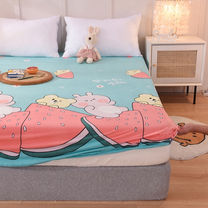 91家纺网 家纺一手货源 找家纺 甜之梦 2025新款水晶绒单品床笠 西瓜熊