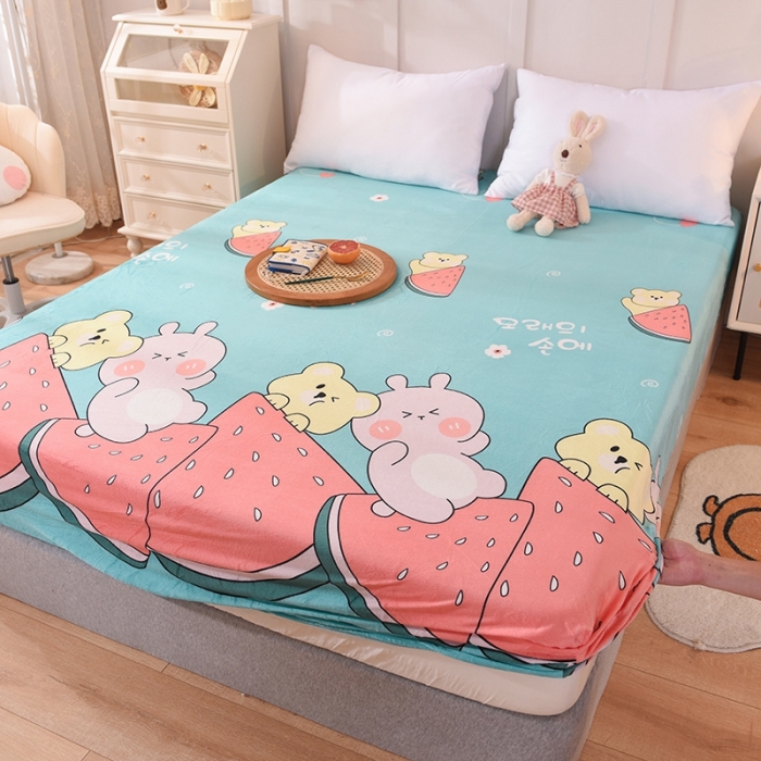 91家纺网 家纺一手货源 找家纺 甜之梦 2025新款水晶绒单品床笠 西瓜熊