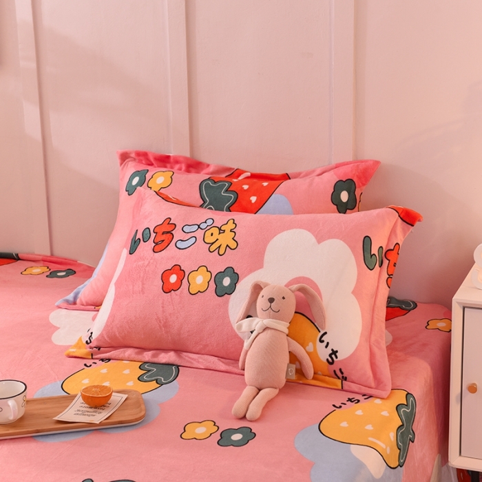 91家纺网 家纺一手货源 找家纺 甜之梦 2025新款水晶绒单品整套一对 草莓格