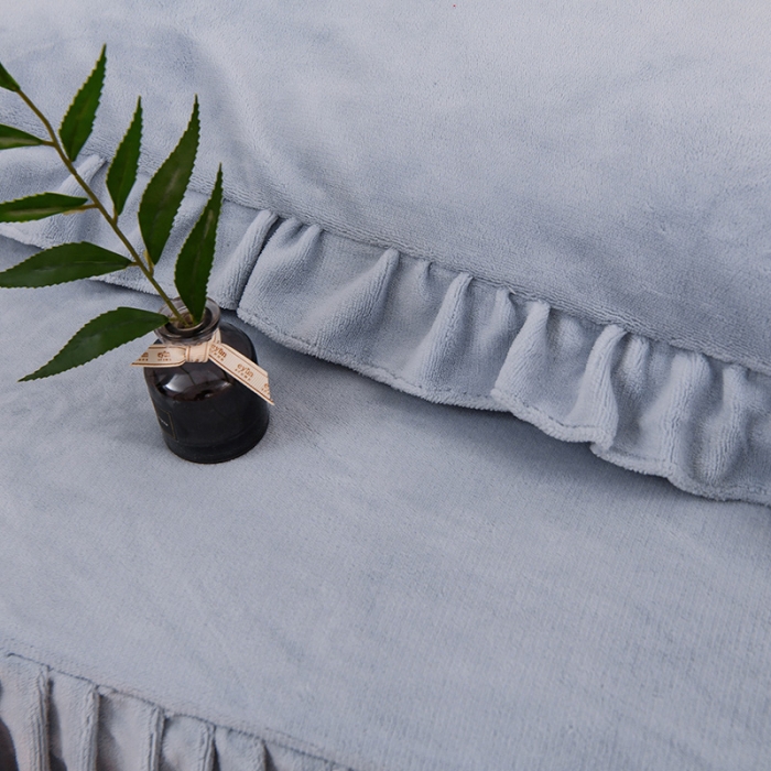 91家纺网 家纺一手货源 找家纺 绒兔兔 2021牛奶绒韩版揪花床裙四件套 潮蓝