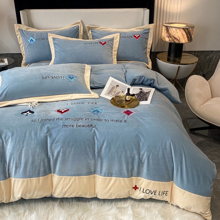 91家纺网 家纺一手货源 找家纺 澳梵 2021【艾利克斯】婴儿绒轻奢风刺绣四件套 艾利克斯-蓝灰