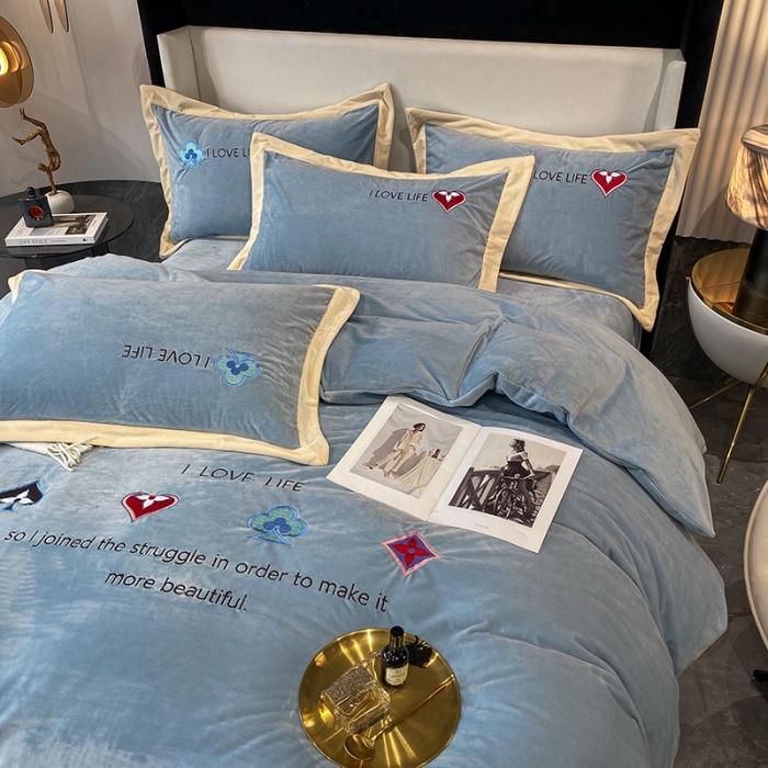 91家纺网 家纺一手货源 找家纺 澳梵 2021【艾利克斯】婴儿绒轻奢风刺绣四件套 艾利克斯-蓝灰