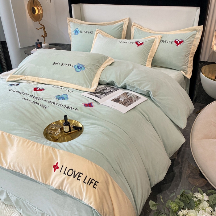 91家纺网 家纺一手货源 找家纺 澳梵 2021【艾利克斯】婴儿绒轻奢风刺绣四件套 艾利克斯-水绿