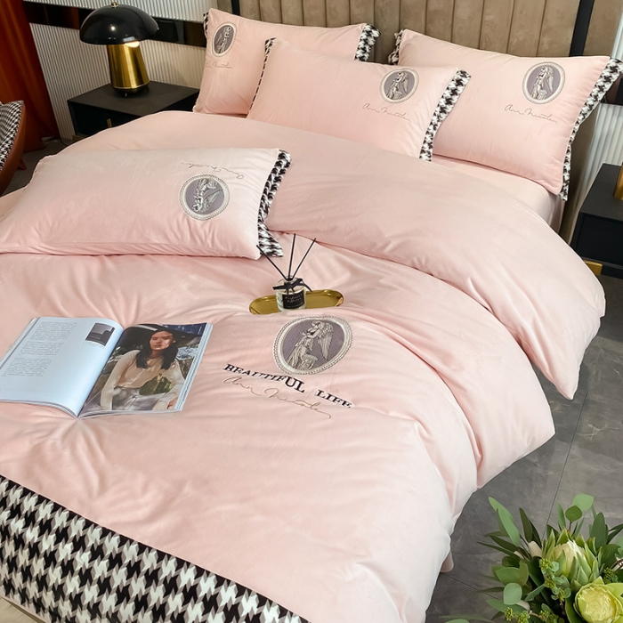 91家纺网 家纺一手货源 找家纺 澳梵 2021【爱神系列】婴儿绒轻奢风刺绣四件套 爱神-粉玉